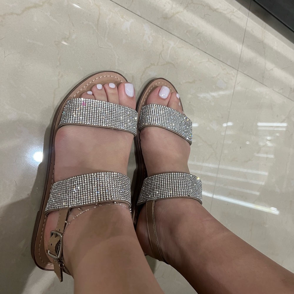 COPY - New Steve Madden glitter beige strap sandals size 7